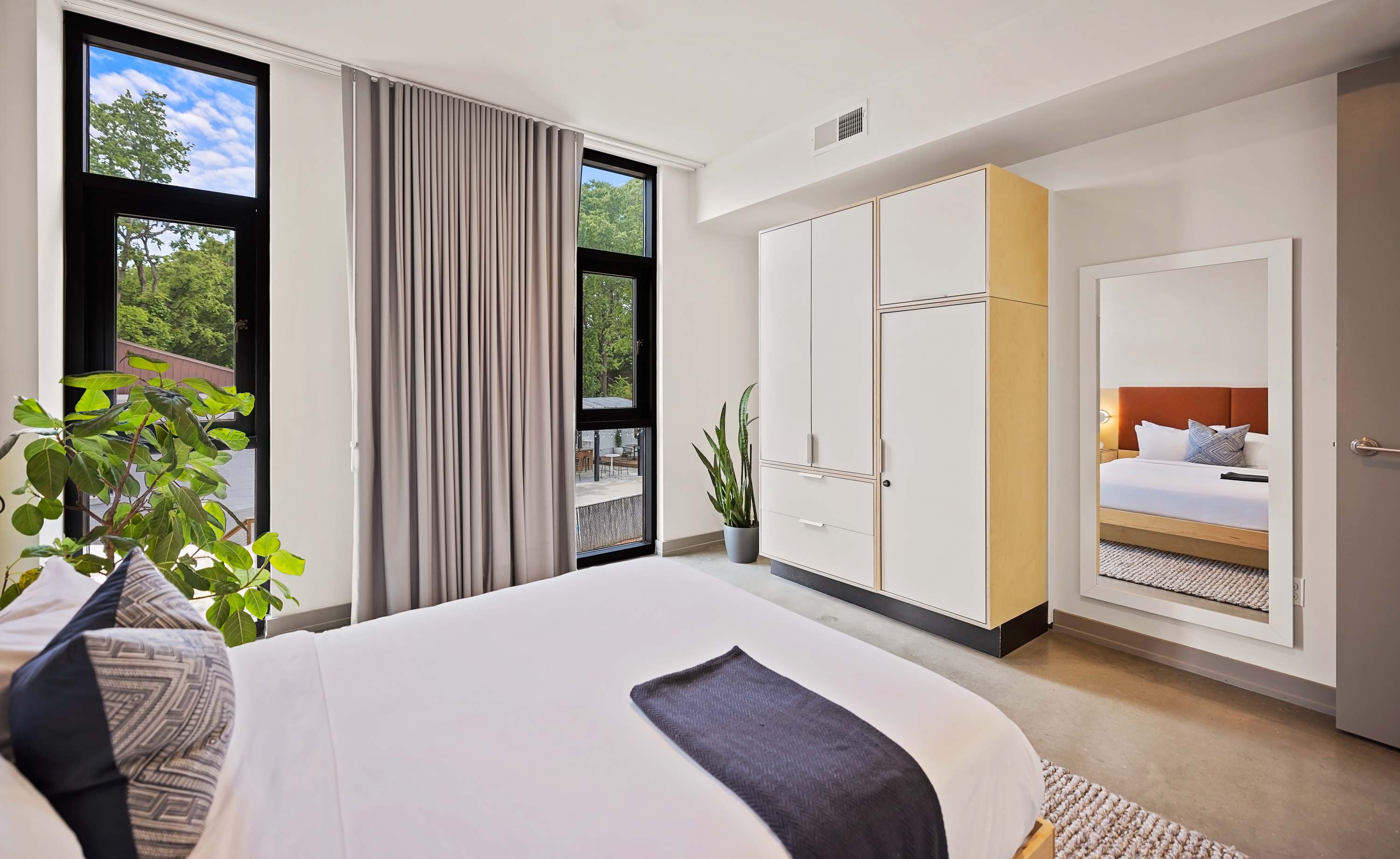 Placemakr WedgewoodHouston Nashville Apartment & extended stays